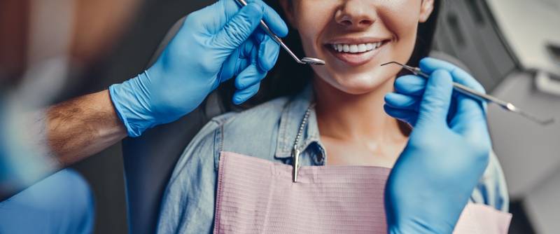 All-on-4 à Marseille – La solution rapide pour retrouver un sourire complet avec 4 implants