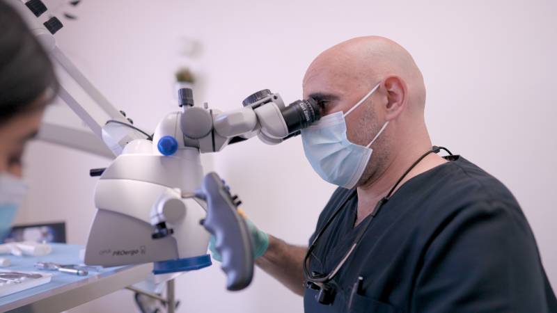 Prothèses dentaires fixes esthétiques avec couronnes sans métal pour dents fragilisées ou après traitement de racine sur Marseille proche Valentine